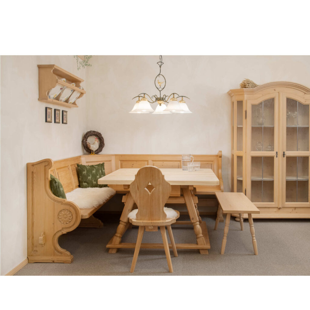 groebner-eckbank-staufen-szene-01